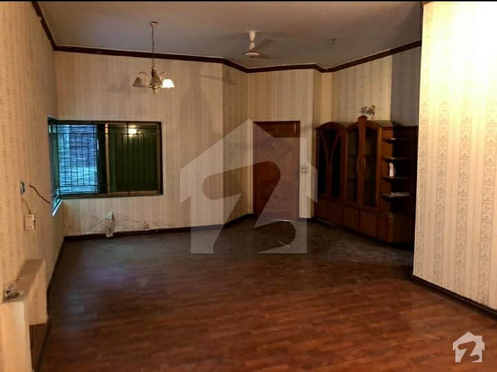 Gorgeous 2 Kanal House For Rent In Model Town