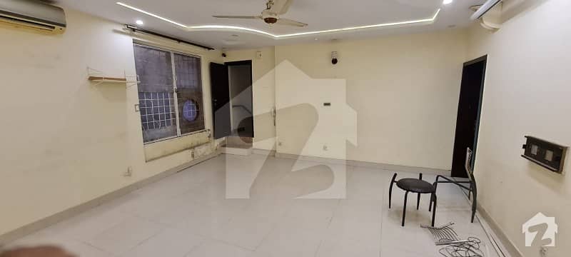 2700 Square Feet Upper Portion In Gulberg For Rent