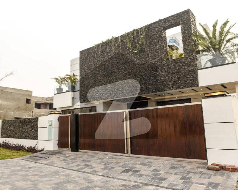 01kanal Amazing like brand new upper portion, for rent in DHA Phase 6
