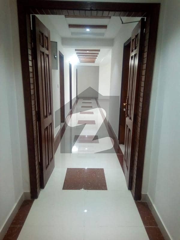 Newly Constructed 3 Bed (10 Marla ) Army Apartment In Askari 11 Available For Rent