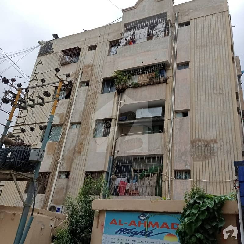 750 Square Feet Flat In Gulistan-E-Jauhar - Block 4 For Sale