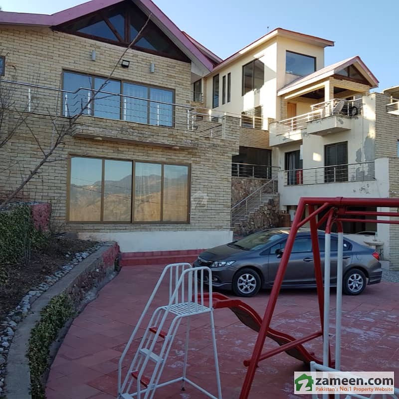 Newly Constructed House Excellent View Of Kashmir Valley And Mountains Of Nathia Gali