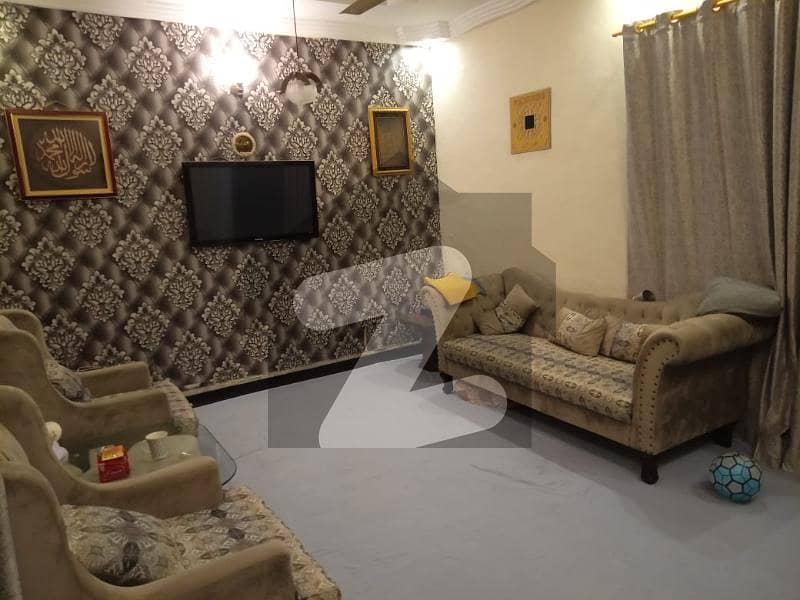 محمود آباد کراچی میں 4 کمروں کا 5 مرلہ مکان 2 کروڑ میں برائے فروخت۔