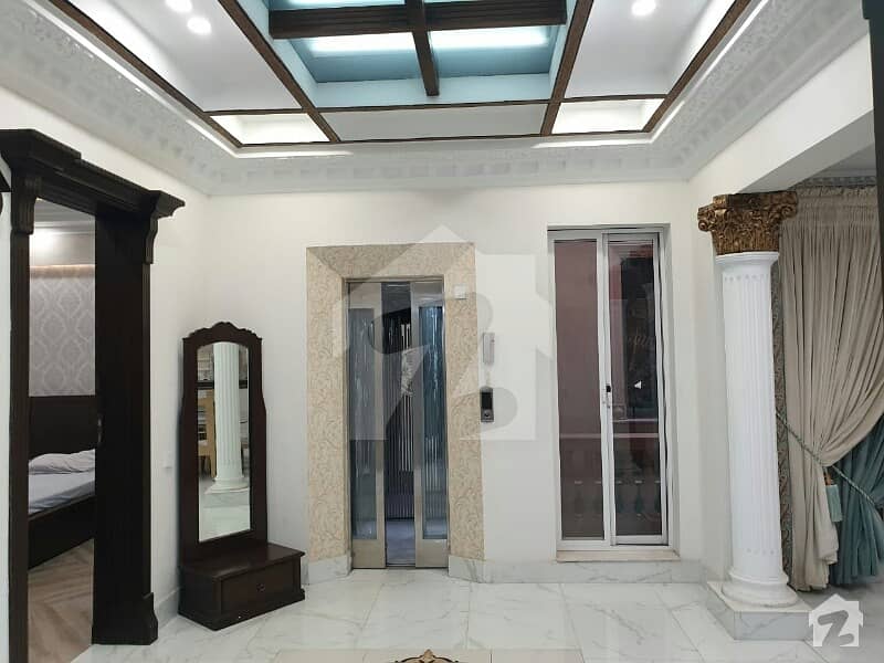 9000 Square Feet House Situated In Gulberg 2 For Rent