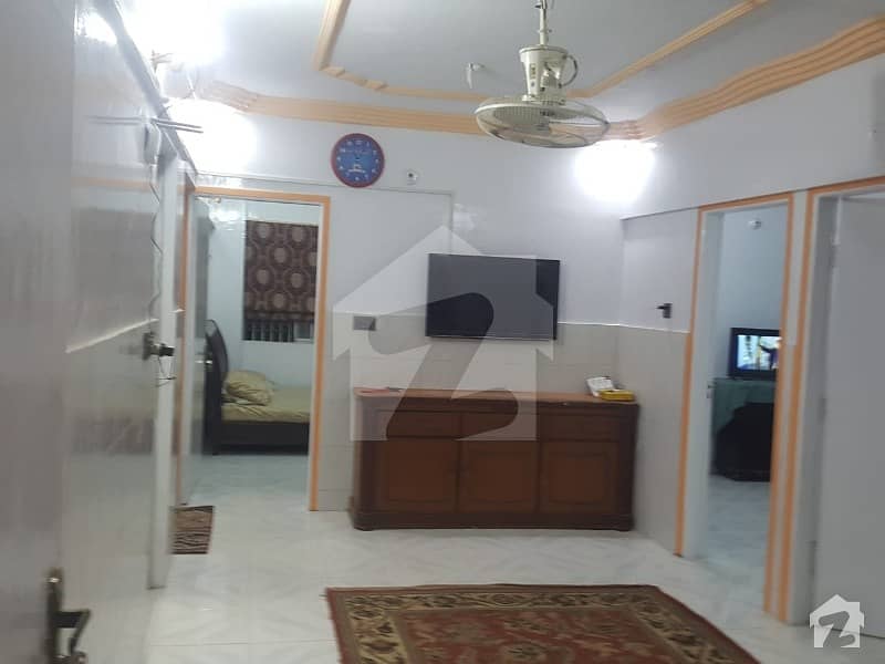 1450 Square Feet Flat Ideally Situated In Gulshan-E-Iqbal - Block 13/D-3