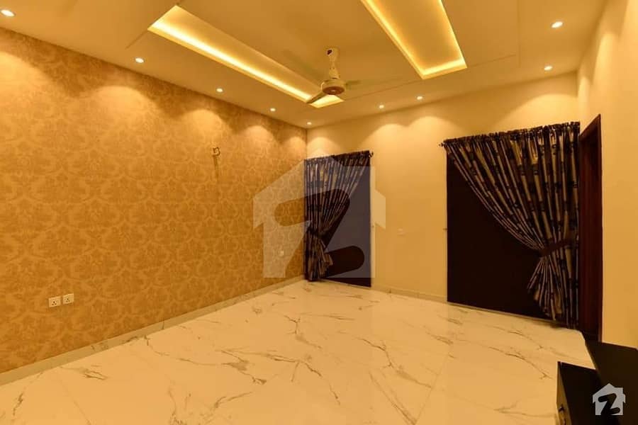 ایڈن ایگزیکیٹو ایڈن گارڈنز فیصل آباد میں 4 کمروں کا 7 مرلہ مکان 70 ہزار میں کرایہ پر دستیاب ہے۔