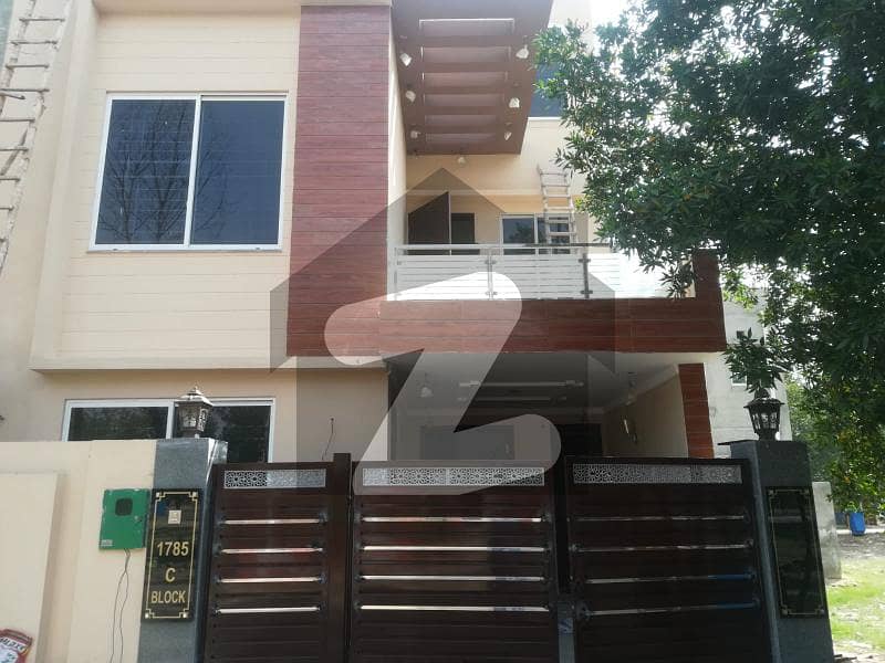 5 Marla Hot Location House Located In C Block Owner Built House Solid Construction
