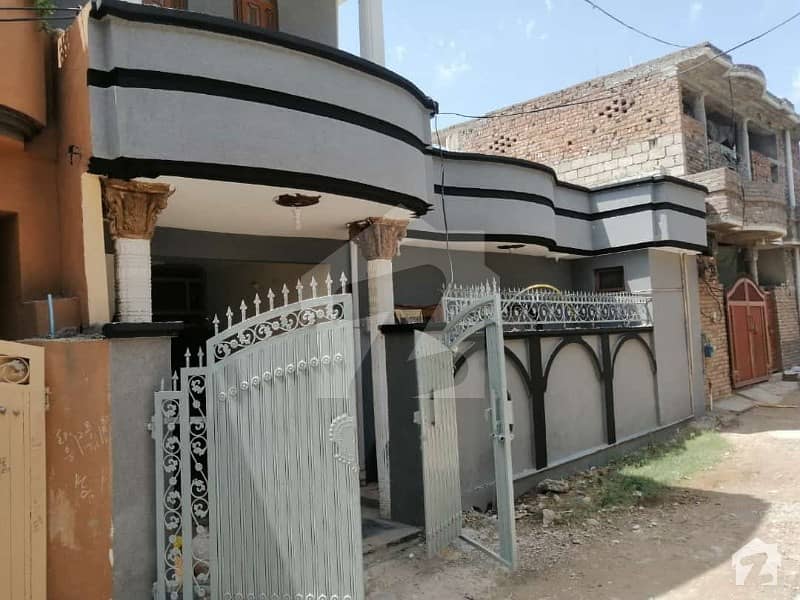 چکراروڈ راولپنڈی میں 3 کمروں کا 8 مرلہ مکان 1.1 کروڑ میں برائے فروخت۔