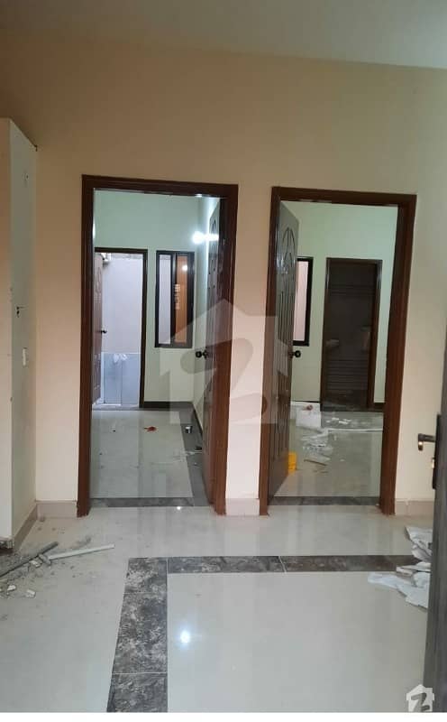 صائمہ لگژری ہومز کراچی میں 4 کمروں کا 6 مرلہ مکان 1.47 کروڑ میں برائے فروخت۔