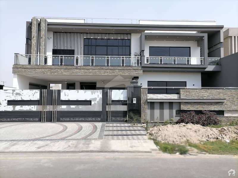 Ideal 1 Kanal House Available In Eden Orchard, Faisalabad