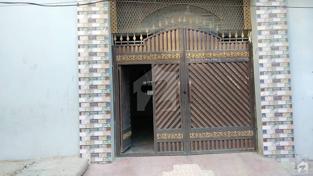 گلشنِ مہران فیز 2 حیدر آباد میں 7 کمروں کا 10 مرلہ مکان 2.7 کروڑ میں برائے فروخت۔
