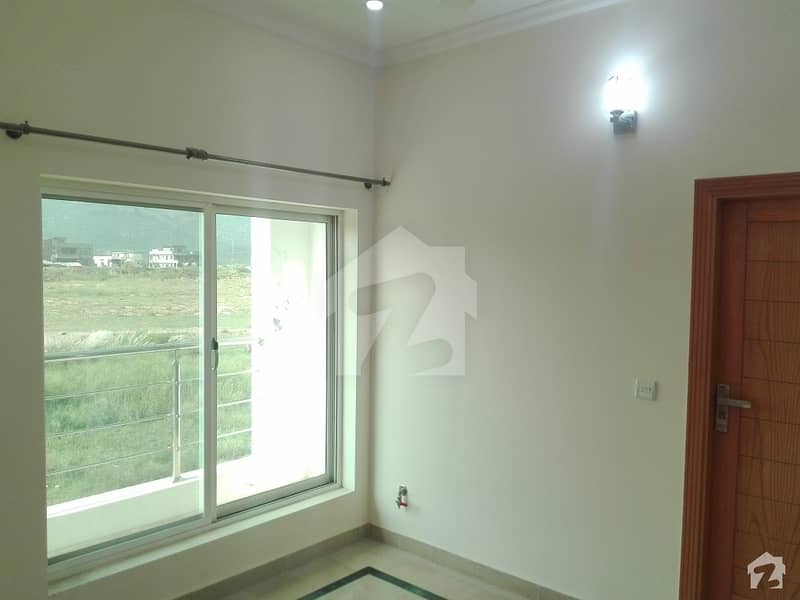 Centrally Located Upper Portion For Rent In D-12 Available