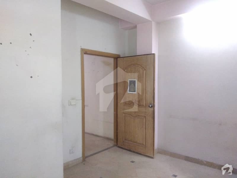 Flat For Sale In Rs 3,200,000
