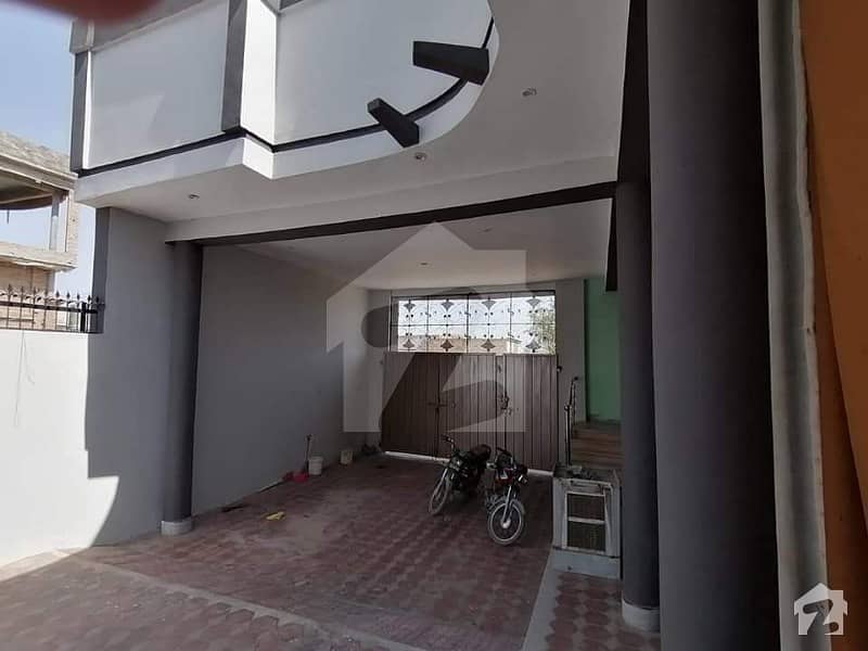 نور شاہ روڈ كوٹ ادُّو میں 4 کمروں کا 1.25 کنال مکان 1.8 کروڑ میں برائے فروخت۔
