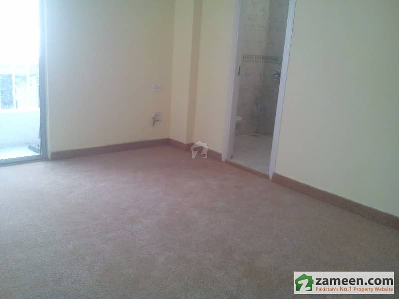flat for rent 3 bedroom attach bathroom office for rent in F-8 Markaz First Floor Office