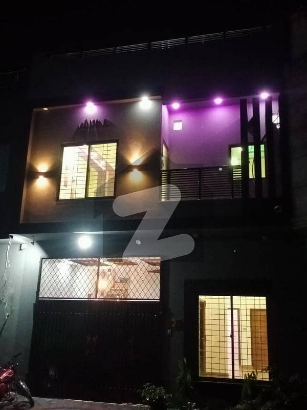الحفیظ گارڈن لاہور میں 6 کمروں کا 4 مرلہ مکان 1.05 کروڑ میں برائے فروخت۔
