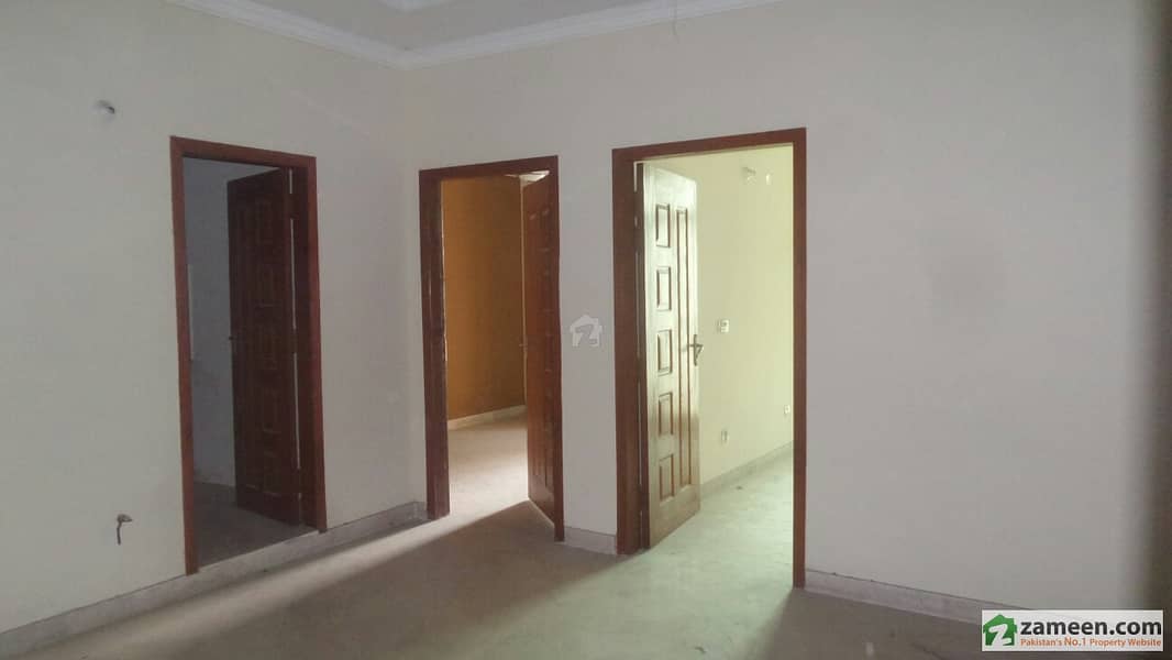 F-17/2  2 Bed Brand New Flat 800 Sq Feet For Sale