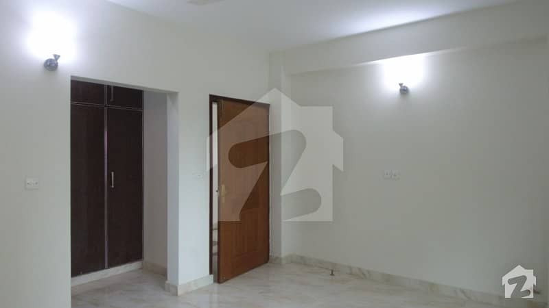 10 Marla Flat For Sale In Askari 11