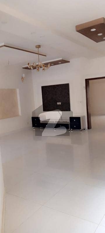 بحریہ ٹاؤن ۔ بلاک ڈی ڈی بحریہ ٹاؤن سیکٹرڈی بحریہ ٹاؤن لاہور میں 5 کمروں کا 10 مرلہ مکان 2.9 کروڑ میں برائے فروخت۔