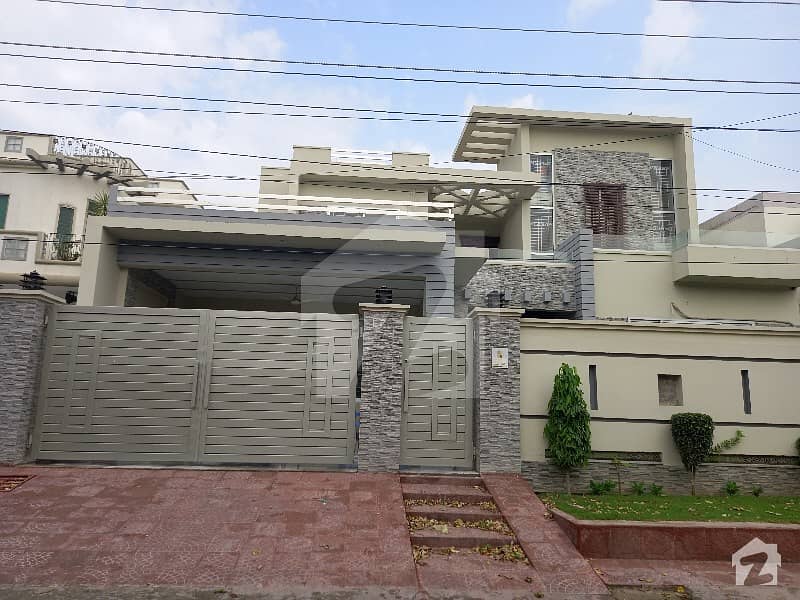 Omer Park Queens Road Sargodha Portion For Rent