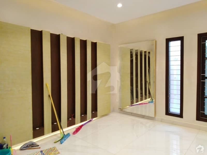 4500 Square Feet Upper Portion For Sale In Rs. 22,000,000 Only