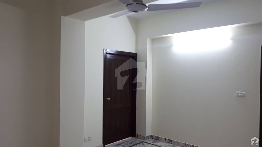 Centrally Located Flat Available In Wallayat Complex For Rent