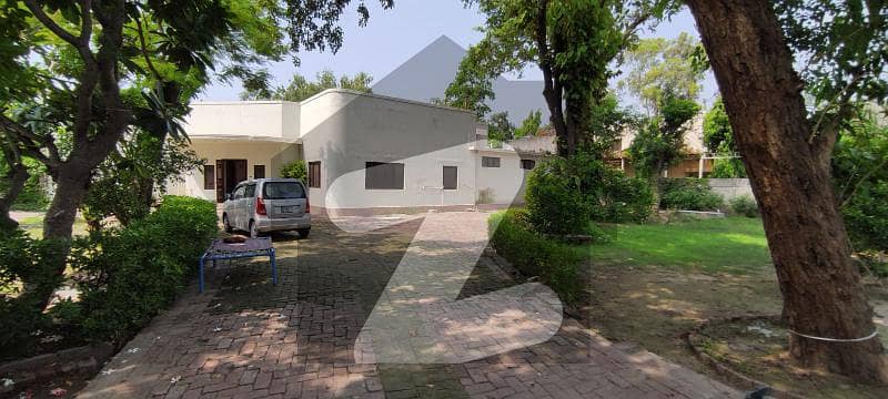 8 Kanal Bungalow For Rent At Garden Town At The Hottest Location Near Kalma Chowk