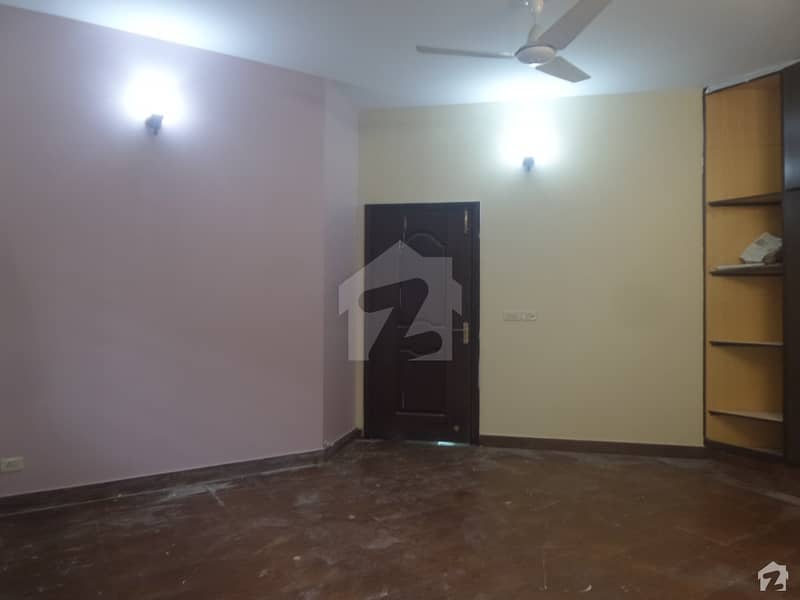 پنجاب گورنمنٹ سرونٹ ہاؤسنگ فاؤنڈیشن (پی جی ایس ایچ ایف) راولپنڈی میں 4 کمروں کا 7 مرلہ مکان 1.2 کروڑ میں برائے فروخت۔