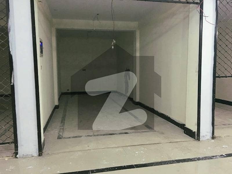 یونیورسٹی روڈ پشاور میں 1 مرلہ دکان 55 لاکھ میں برائے فروخت۔ یونیورسٹی روڈ پشاور میں 1 مرلہ دکان 55 لاکھ میں برائے فروخت۔