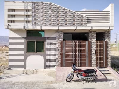 شارجہ ہاؤسنگ سکیم کوئٹہ میں 2 کمروں کا 8 مرلہ مکان 78 لاکھ میں برائے فروخت۔