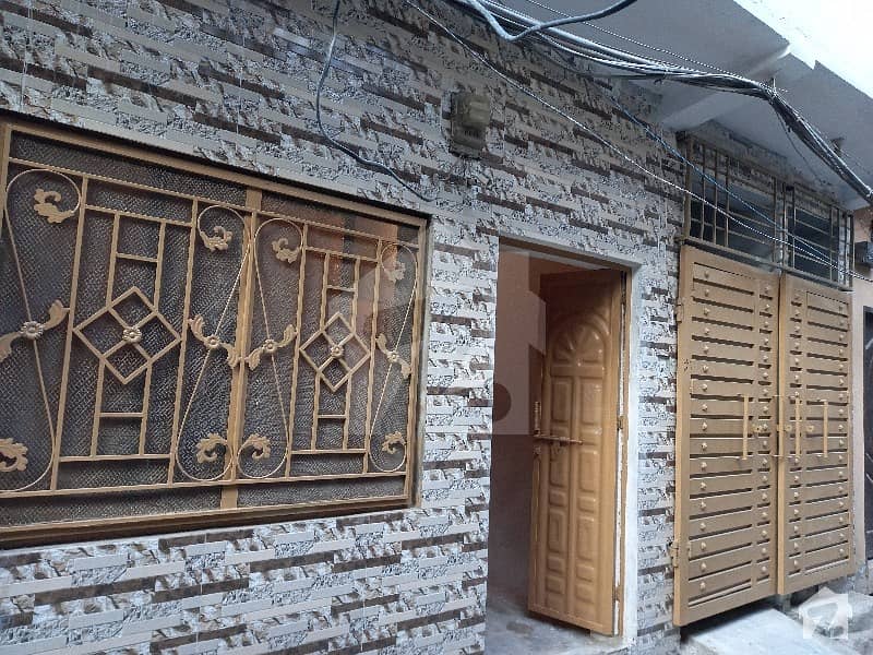 دھوکے دلال روڈ راولپنڈی میں 4 کمروں کا 4 مرلہ مکان 35 لاکھ میں برائے فروخت۔