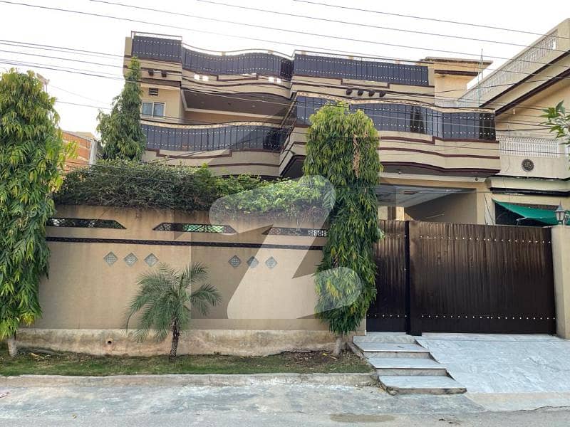 10 Marla Vip House In Hayatabad Phase 1 Good Location House