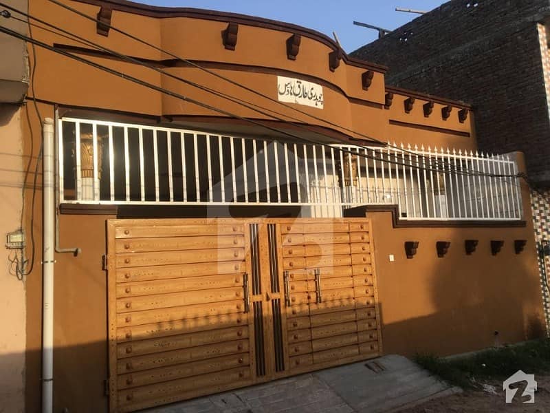 1800 Square Feet House In Central Liaquat Colony For Sale