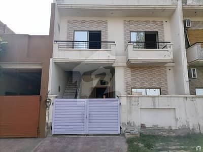 امین ٹاؤن فیصل آباد میں 6 کمروں کا 7 مرلہ مکان 1.6 کروڑ میں برائے فروخت۔