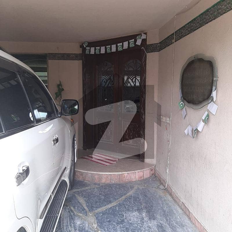 ڈی ایچ اے فیز 2 ڈیفنس (ڈی ایچ اے) لاہور میں 2 کمروں کا 1 کنال بالائی پورشن 60 ہزار میں کرایہ پر دستیاب ہے۔ ڈی ایچ اے فیز 2 ڈیفنس (ڈی ایچ اے) لاہور میں 2 کمروں کا 1 کنال بالائی پورشن 60 ہزار میں کرایہ پر دستیاب ہے۔