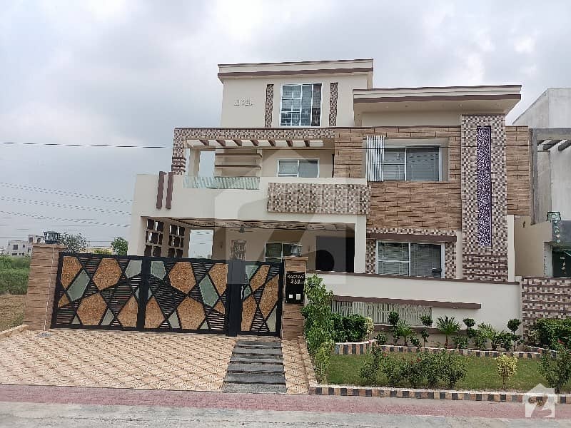 14 Marla Brand New House For Sale In Dc Colony