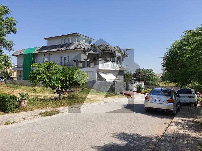 Ideally Located House Of 500sq Yds In Dha 2 Islamabad For Sale