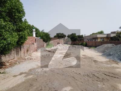 10 Marla Commercial plot for sale Lahore road