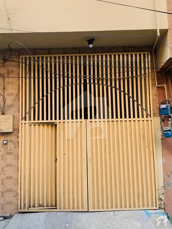 خیابانِ سرسید راولپنڈی میں 4 کمروں کا 6 مرلہ مکان 1.65 کروڑ میں برائے فروخت۔