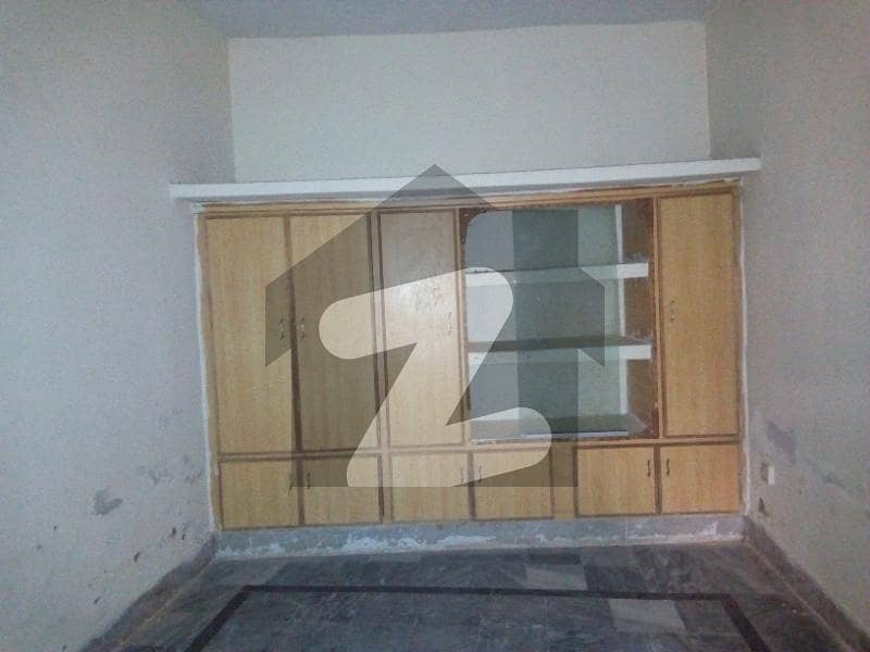 Upper Portion In Chatha Bakhtawar Sized 675 Square Feet Is Available