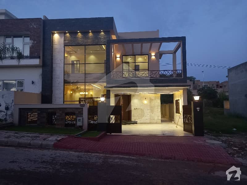 10 Marla Luxury Brand New House Available For Sale