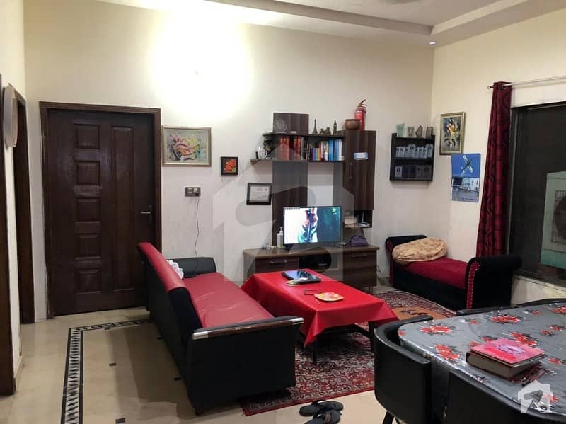 پی سی ایس آئی آر سٹاف کالونی - بلاک ڈی پی سی ایس آئی آر سٹاف کالونی لاہور میں 5 کمروں کا 8 مرلہ مکان 1.45 کروڑ میں برائے فروخت۔