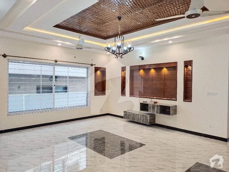 1 kanal upper portion available for rent in Bahria Town Phase 7