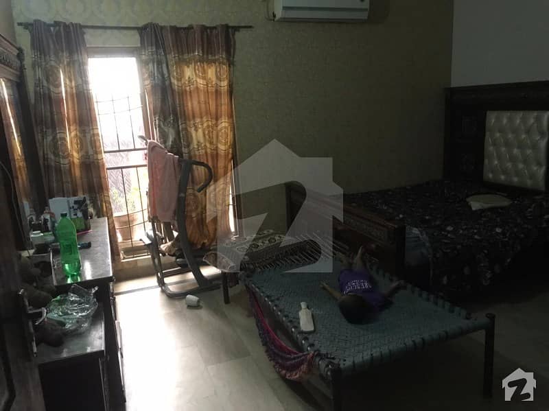 10 Marla Out Class House For Sale In Shadab Garden