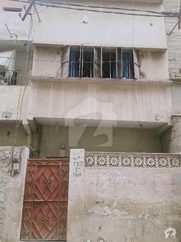 لیاقت آباد - بلاک 4 لیاقت آباد کراچی میں 3 کمروں کا 2 مرلہ مکان 85 لاکھ میں برائے فروخت۔