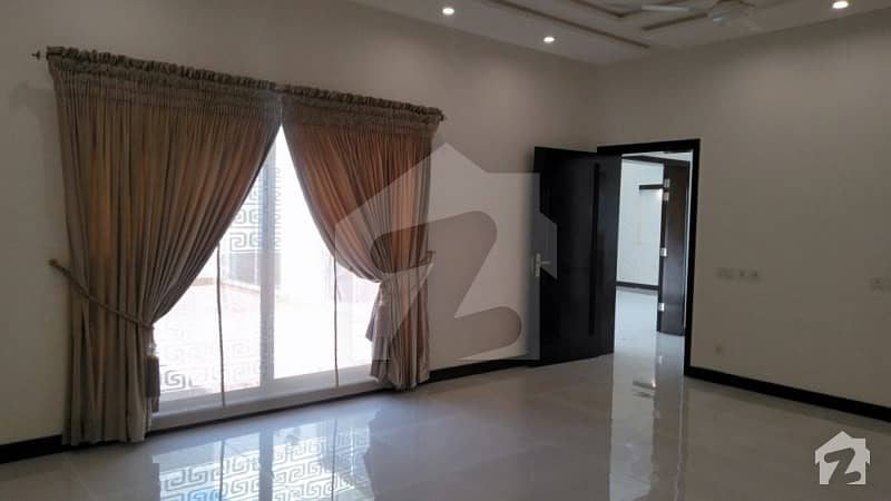 In Judicial Colony Upper Portion For Rent Sized 1 Kanal