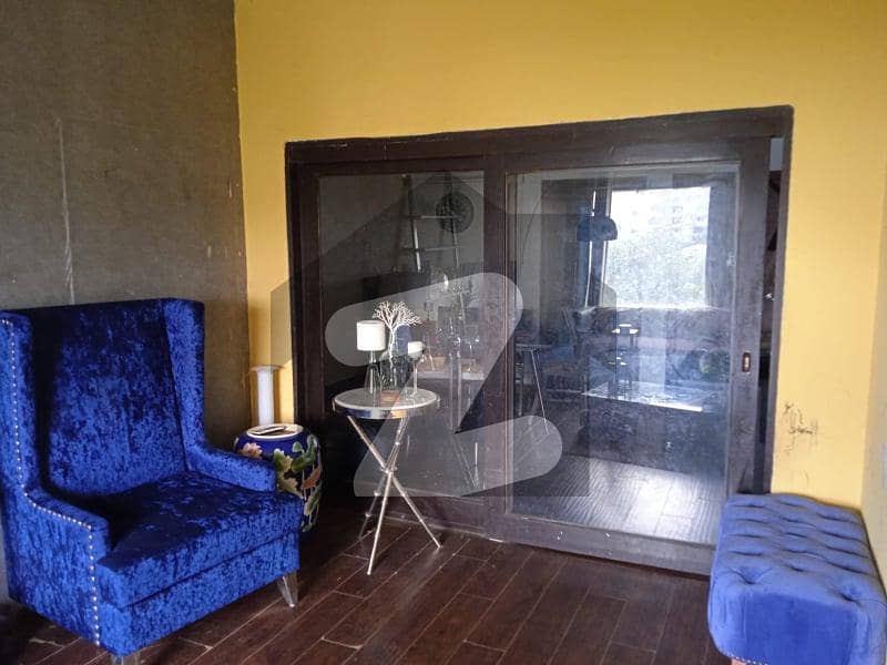 Urgent 2 Bed DD Appartmnet For Sale In Zamzama