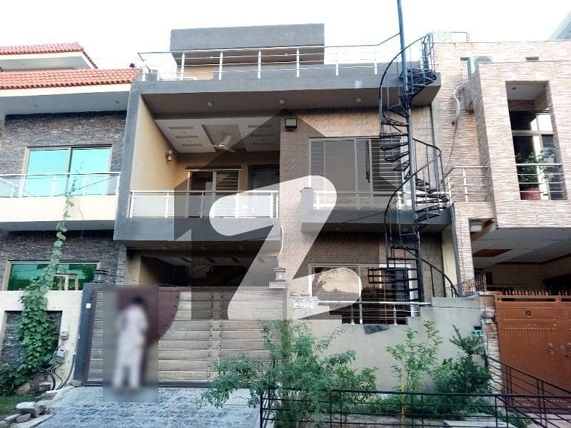 Owner Built House For Sale In E-11 Services Society Owner Built House For Sale In E-11 Services Society