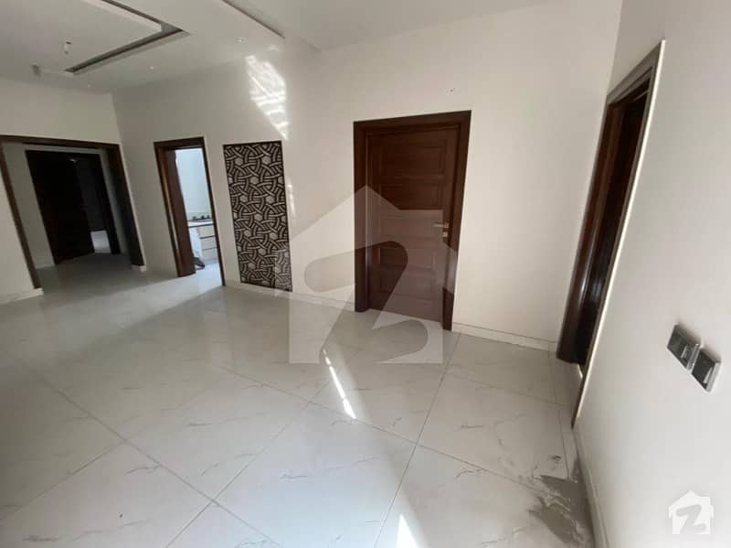 ایڈن آچرڈ فیصل آباد میں 4 کمروں کا 7 مرلہ مکان 1.85 کروڑ میں برائے فروخت۔