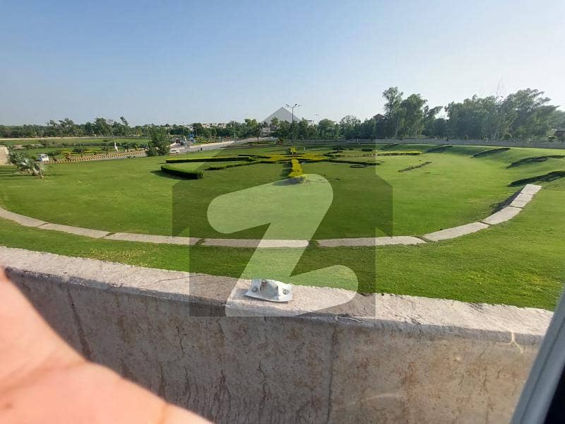 4 Kanal Foam House Available For Sale In Gulberg Green 4 Kanal Foam House Available For Sale In Gulberg Green